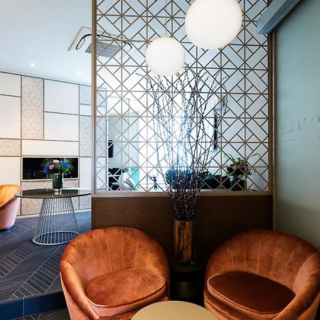Amadomus Luxury Suites Наполи Екстериор снимка