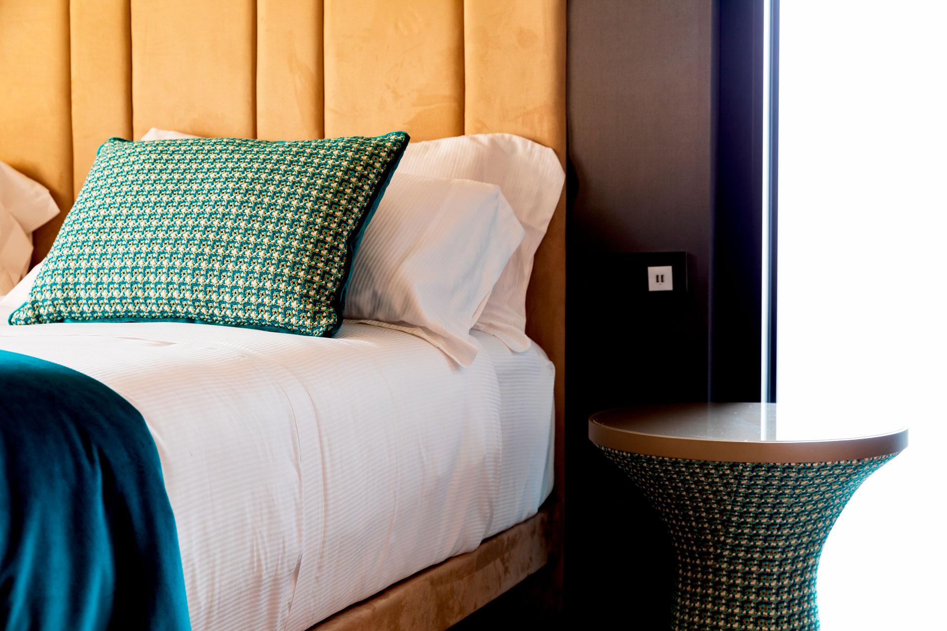 Amadomus Luxury Suites Наполи Екстериор снимка