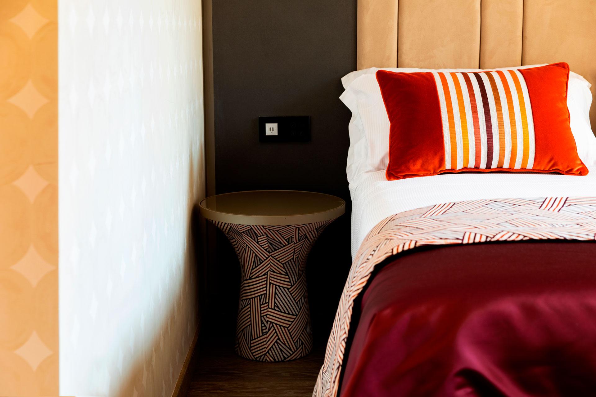 Amadomus Luxury Suites Наполи Екстериор снимка