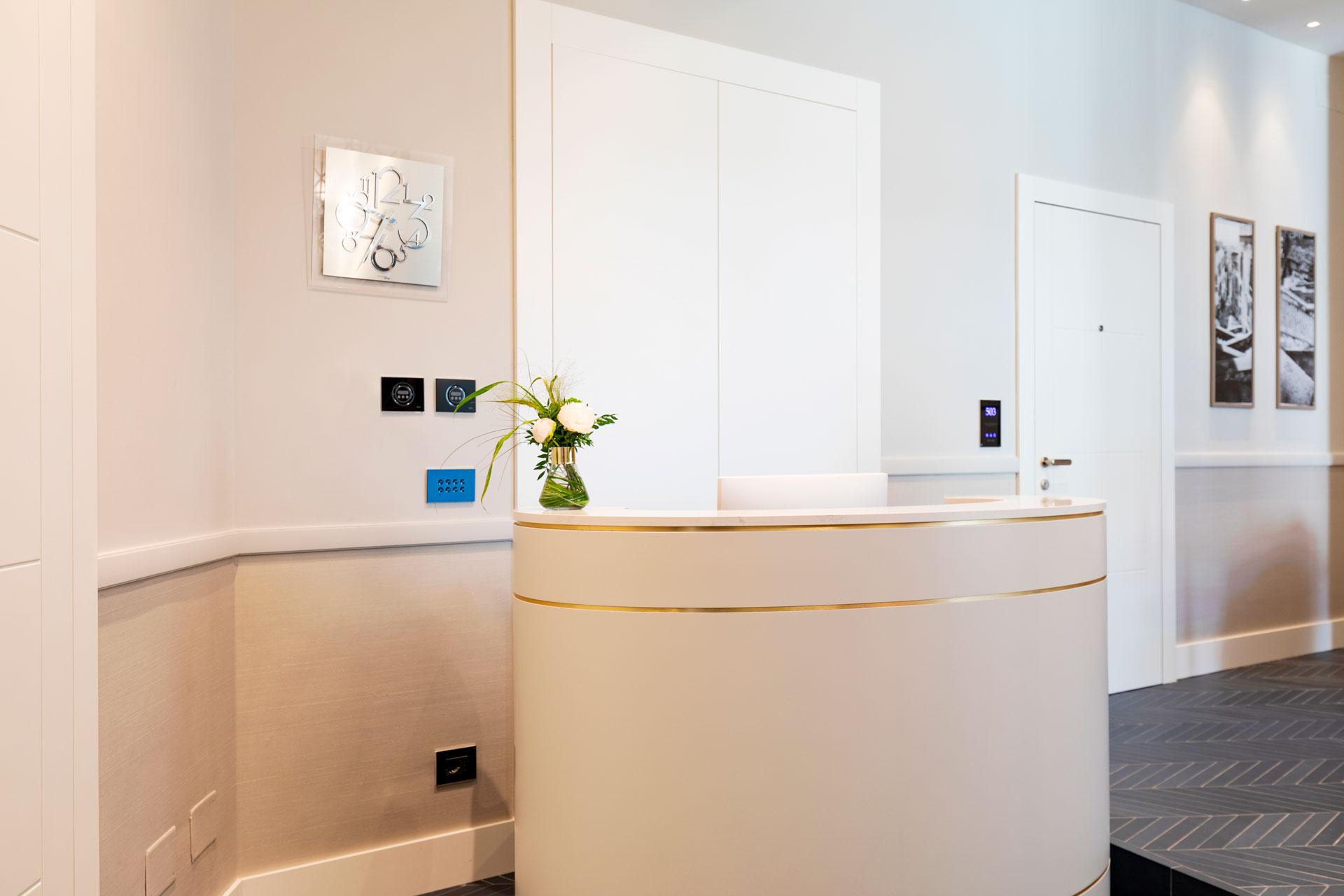 Amadomus Luxury Suites Наполи Екстериор снимка